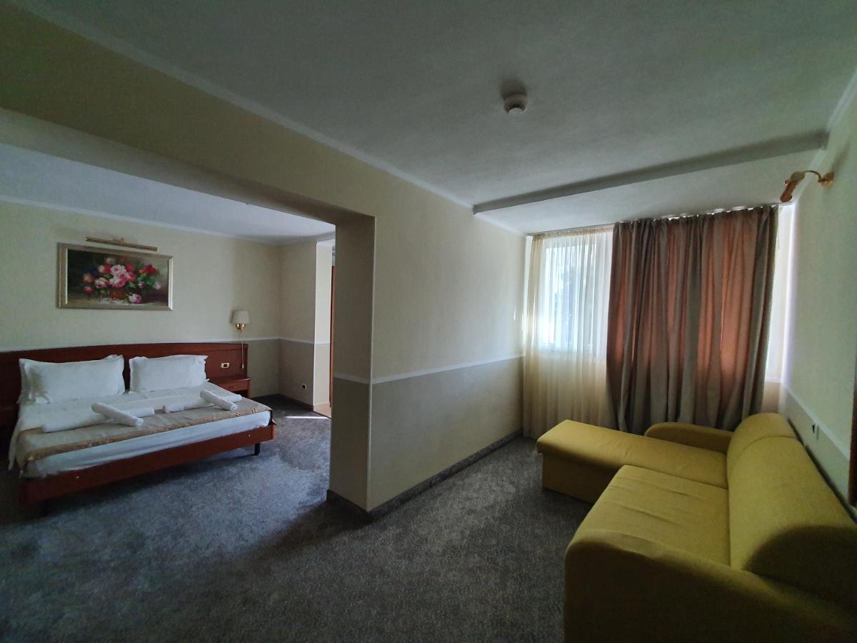 Bavaria Blu Hotel And Conference Centre Mamaia Dış mekan fotoğraf
